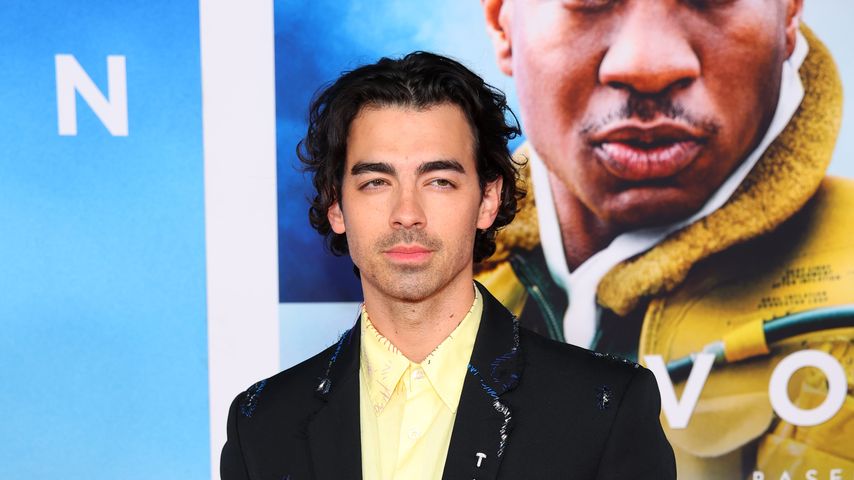 Joe Jonas, Sänger
