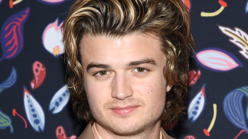 Joe Keery bei der Fashion Week in Paris