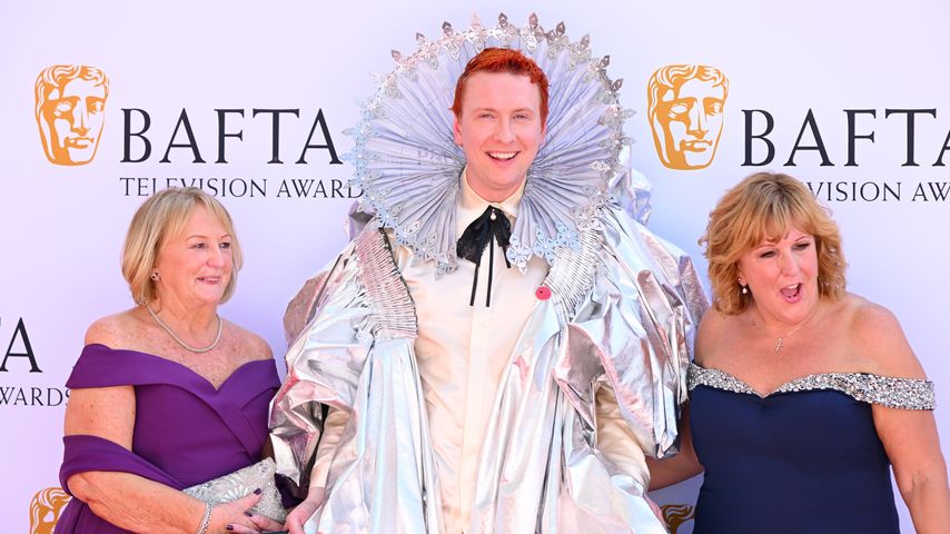 Joe Lycett, Moderator