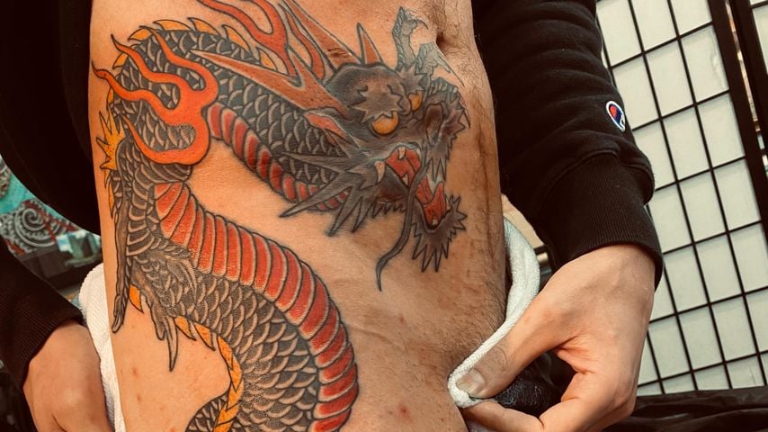 Joe Manganiellos Drachen-Tattoo