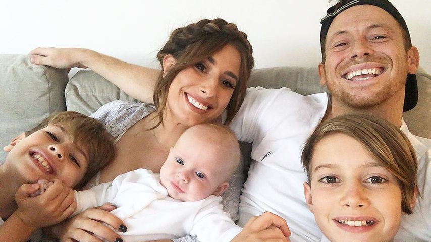 Joe Swash, Stacey Solomon und Zachary, Leighton und Rex