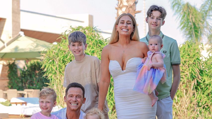 Joe Swash und Stacey Solomon mit ihren Kids, August 2023