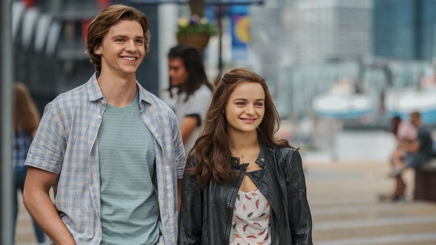 Joel Courtney und Joey King in "The Kissing Booth 2"
