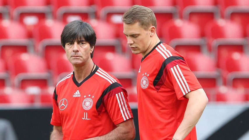 "Verdammt traurig": Manuel Neuer bedrückt über Jogi Löws Aus