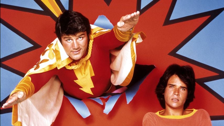 John Davey als Shazam und Michael Gray als Billy Batson in "Shazam!"