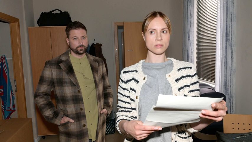 John (Felix von Jascheroff) und Zoe (Lara Dandelion Seibert) von GZSZ
