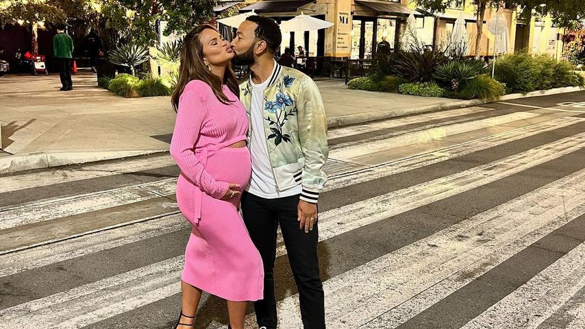 Schwangere Chrissy Teigen hat mit Magenproblemen zu kämpfen