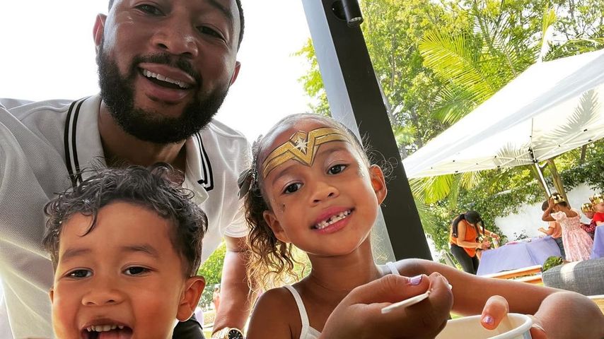 John Legend mit seinen Kindern Miles und Luna