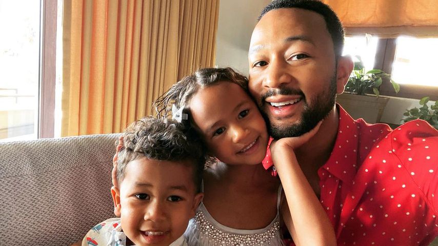 John Legend mit seinen Kindern Miles (l.) und Luna