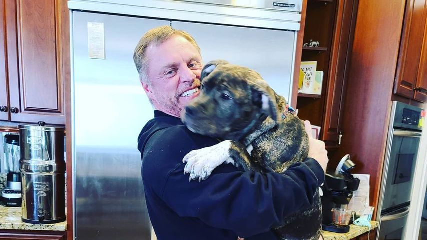 John Meadows mit seinem Hund Apollo