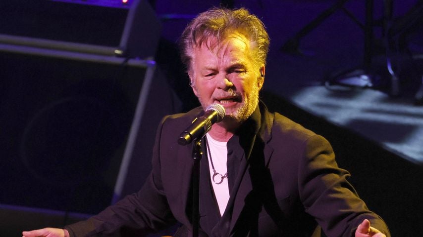 John Mellencamp, Sänger