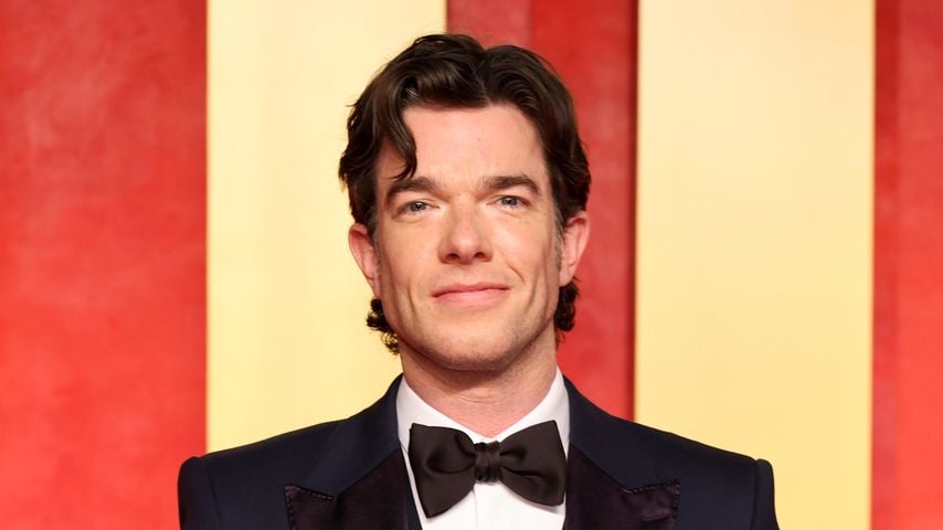 John Mulaney meistert Pillen-Versuchung trotz früherer Sucht