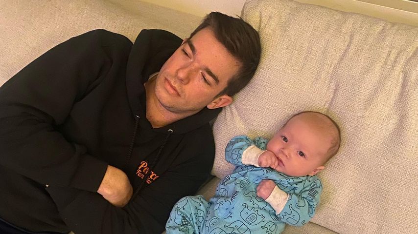 John Mulaney und sein Sohn im Februar 2022