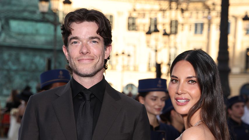 John Mulaney und Olivia Munn, 2024