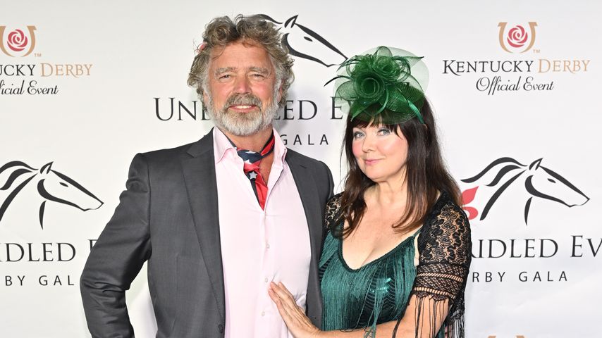 Nach Hochzeit: John Schneider und seine Dee Dee feiern Party
