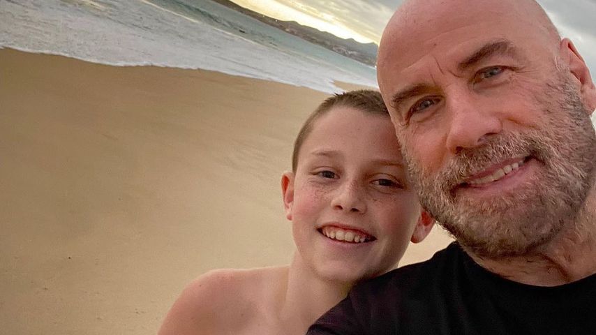 Glückliche Papa-Sohn-Zeit: John Travolta teilt süßes Selfie!