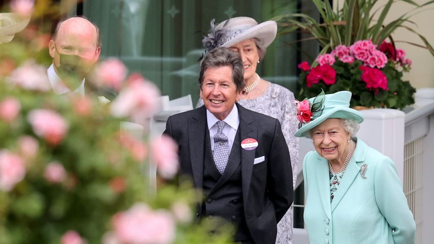John Warren und Queen Elizabeth II. beim Royal Ascot, 2021