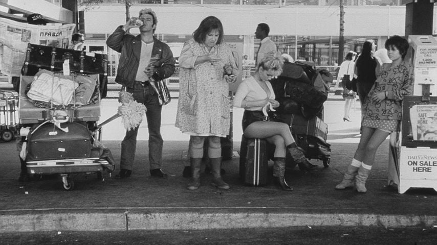 Johnnie Flodder, Mama Flodder, Tatjana Simic und Jon Polito in Manhattan, Szene aus "Flodder in Manhattan" (1992)