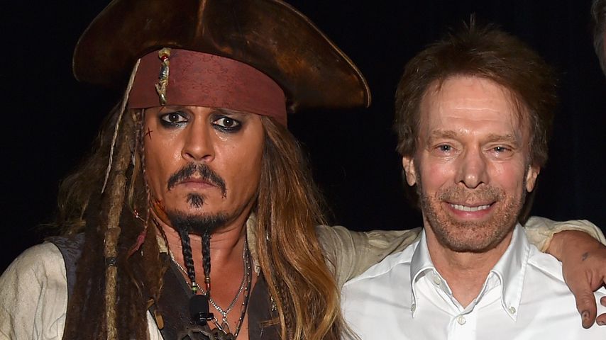 Johnny Depp als Captain Jack Sparrow mit Jerry Bruckheimer bei der D23 Expo 2015 in Anaheim