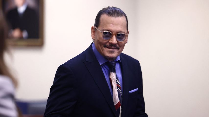 Trockener Verhandlungstag: Johnny Depp bleibt dennoch locker