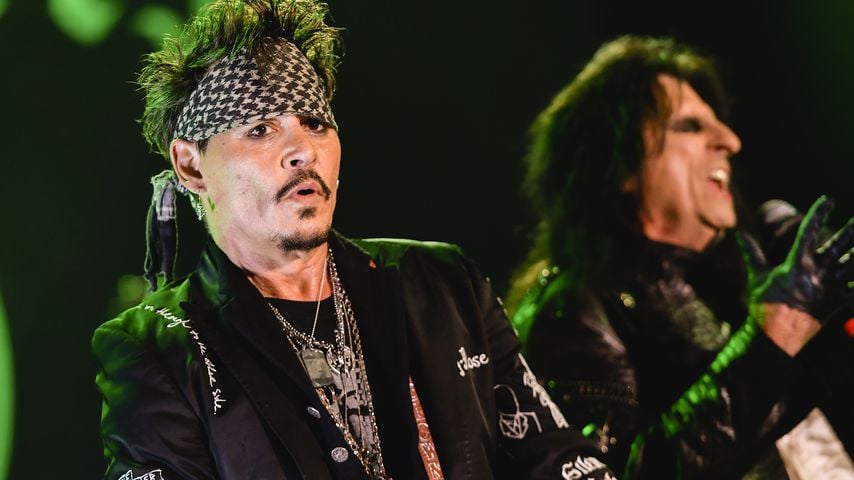Johnny Depp mit den Hollywood Vampires bei einem Auftritt 2019