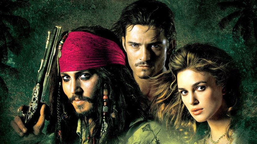 Johnny Depp, Orlando Bloom und Keira Knightley auf einem "Fluch der Karibik"-Plakat