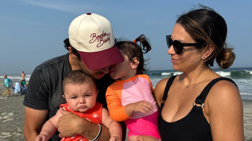 Johnny Gaudreau, seine Frau Meredith und ihre zwei Kinder