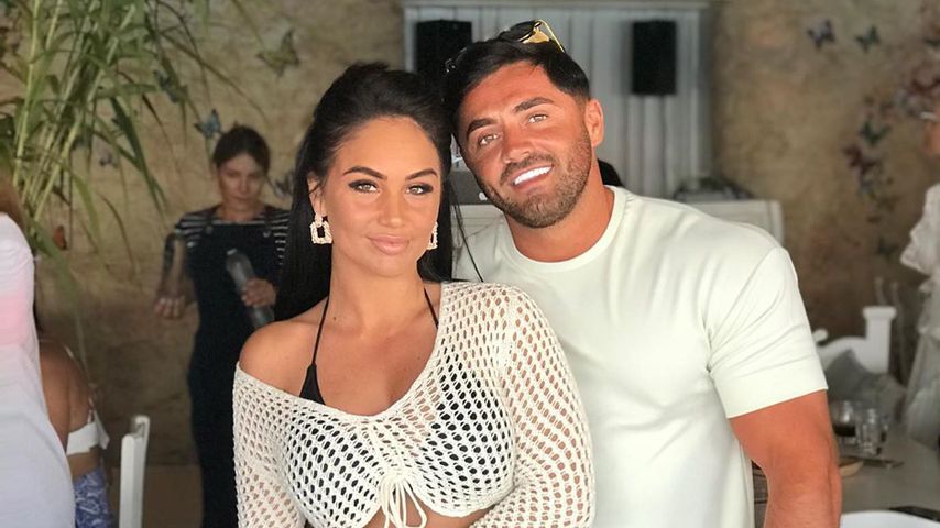 Johnny Nelson mit seiner Verlobten Gabby