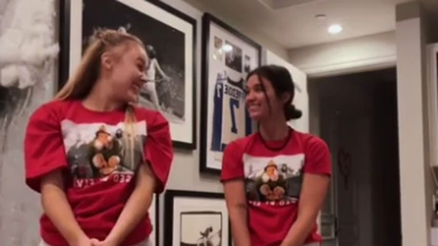 Jojo Siwa und Katie Mills