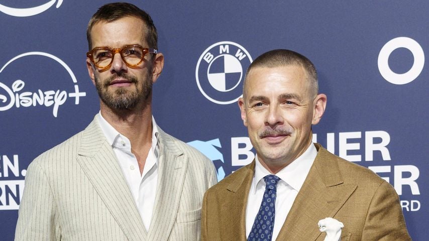 Joko Winterscheidt und Klaas Heufer-Umlauf beim Blauer Panther - TV & Streaming Award 2026