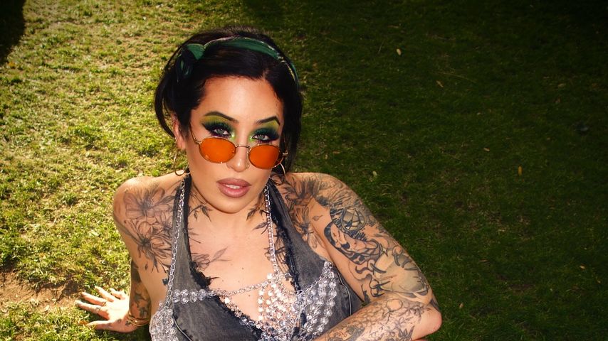 Trans: Erzählt Jolina Mennen Männern beim Dating davon?