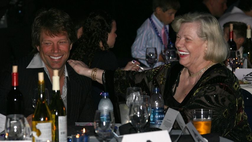 Jon Bon Jovi widmet Mama Carol (†) ein rührendes Musikvideo!