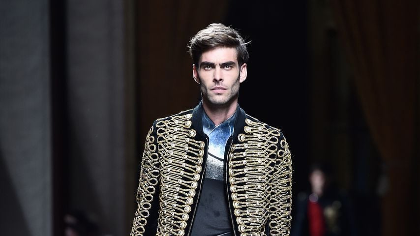 Jon Kortajarena auf der Paris Fashion Week 2016