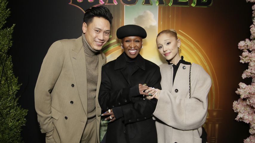 Jon M. Chu, Cynthia Erivo und Ariana Grande im Dezember 2024