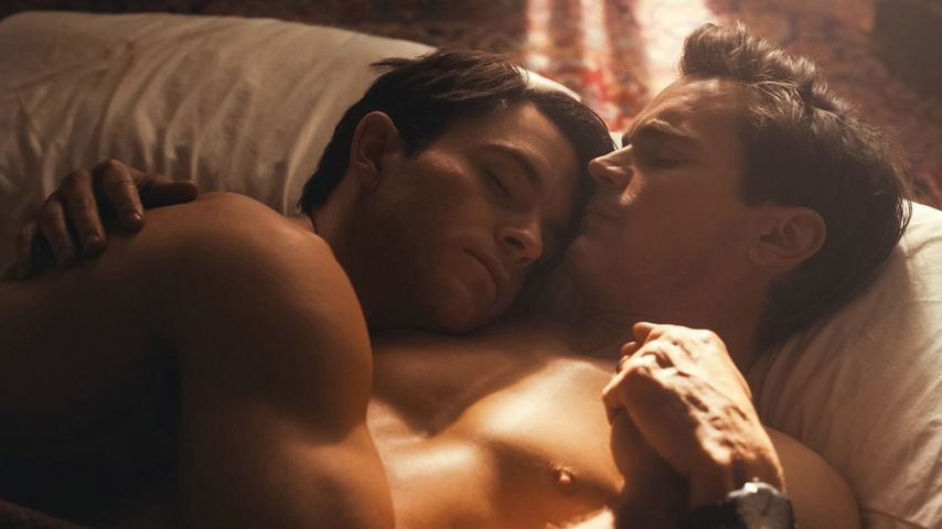 Jonathan Bailey und Matt Bomer in "Fellow Travelers"