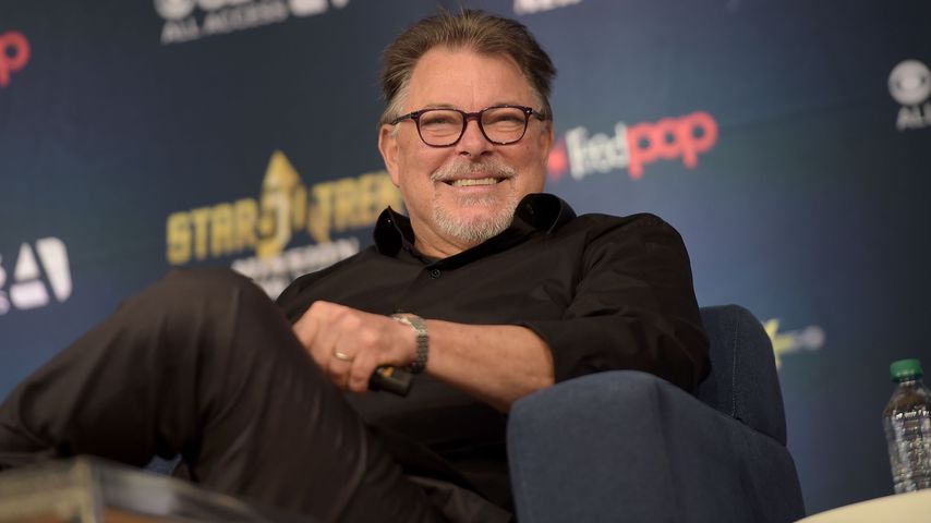 Jonathan Frakes, Moderator