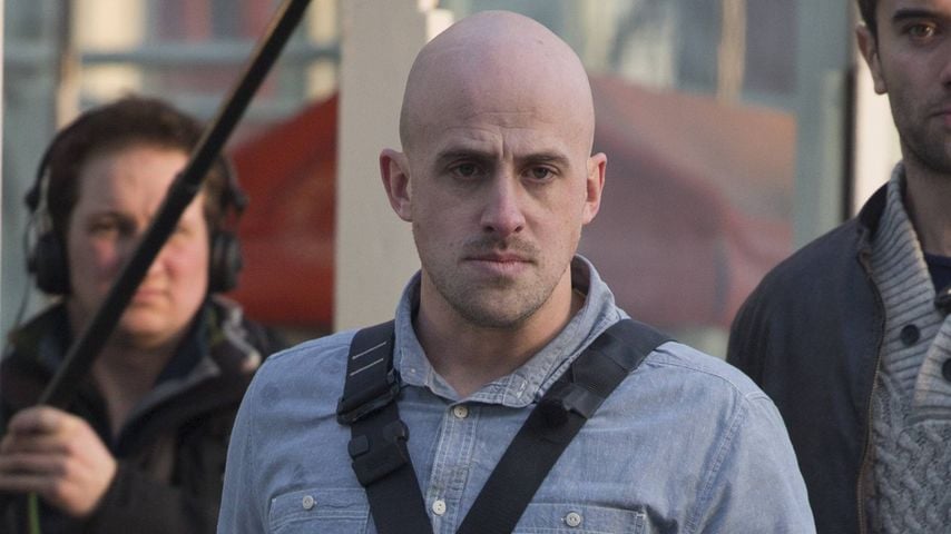 Jonathan Goodwin verlässt das London Eye nach seinem brennenden Seil-Stunt für seine neue TV-Show, März 2013