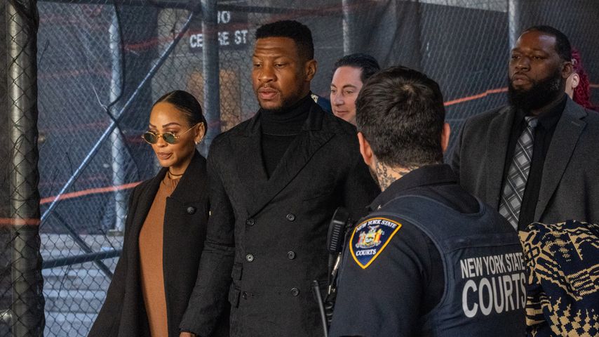 Nach Verurteilung: Jonathan Majors mit Meagan Good unterwegs