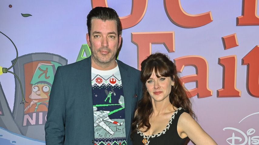 Jonathan Scott und Zooey Deschanel bei der Premiere von The Simpsons O C™Mon All Ye Faithful im El Capitan Theatre in Los Angeles
