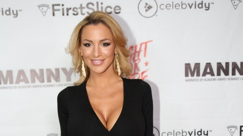 Busenwunder im Baby-Glück: Jordan Carver ist schwanger!
