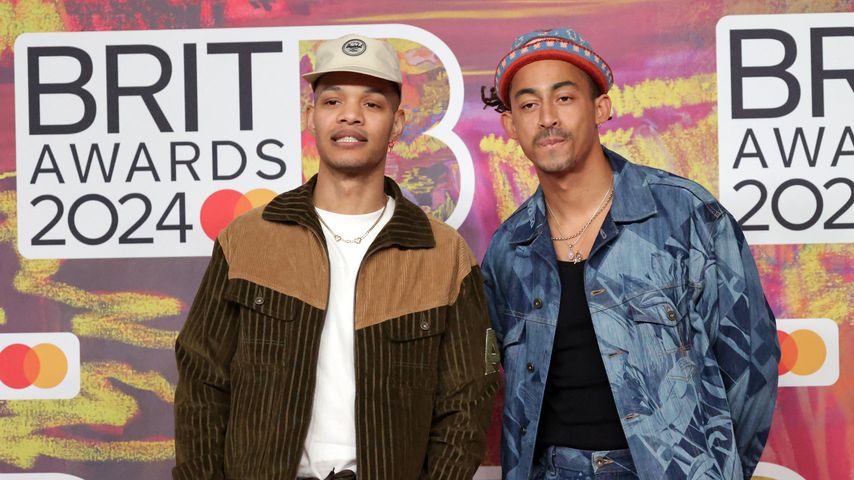 Jordan Stephens und Harley Alexander-Sule von Rizzle Kicks bei den Brit Awards 2024