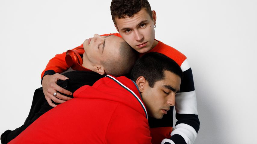 Alexis (Jorge Clemente), Ander (Arón Piper) und Omar (Omar Ayuso) in "Élite"