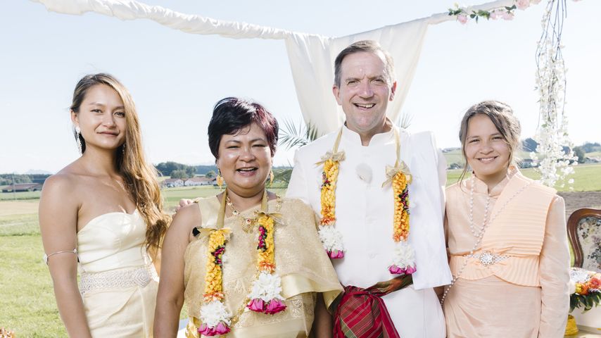 Josef und Narumol mit ihrer Familie