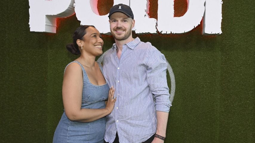 Josefina Freimuth und Gunnar Freimuth bei der Premiere des Netflix-Dokumentarfilms "Poldi" im RheinEnergieStadion in Köln