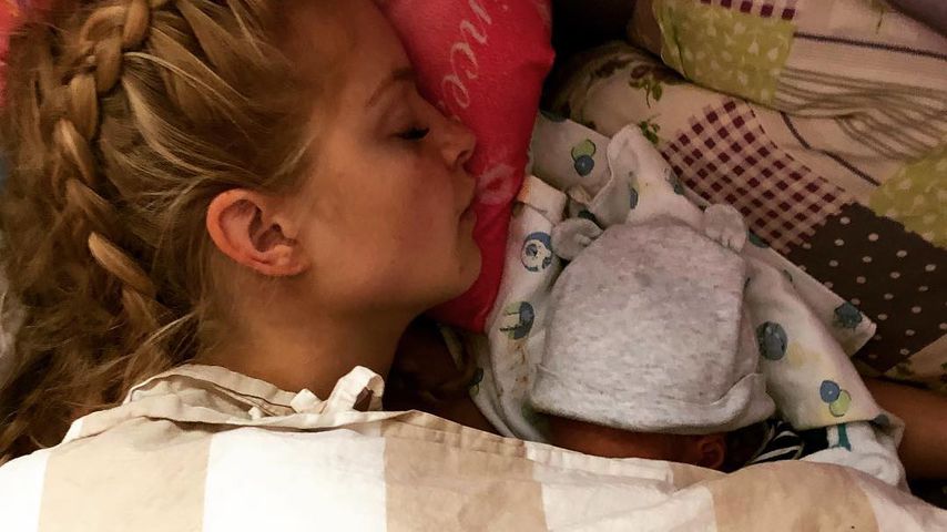 "Kann nicht ohne Mama schlafen": BTN-Josie gibt Baby-Update!