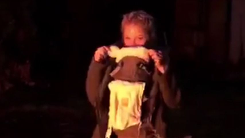 Ist das Baby schon da? Josephine Welsch mit Baby-Trage!