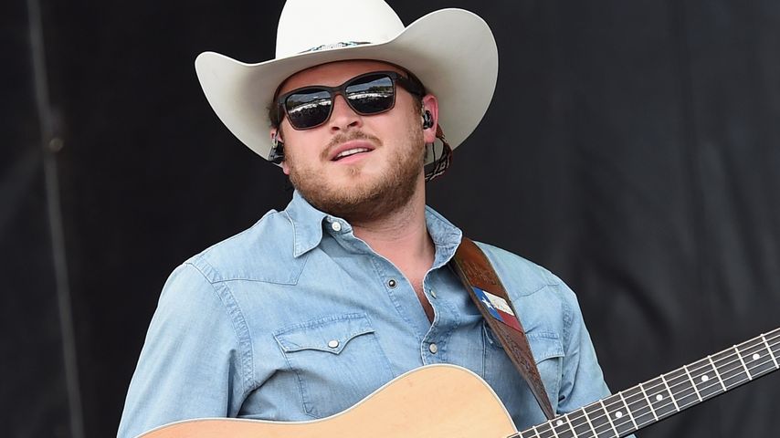 Josh Abbott bei einem Gig in Kansas, Juni 2016