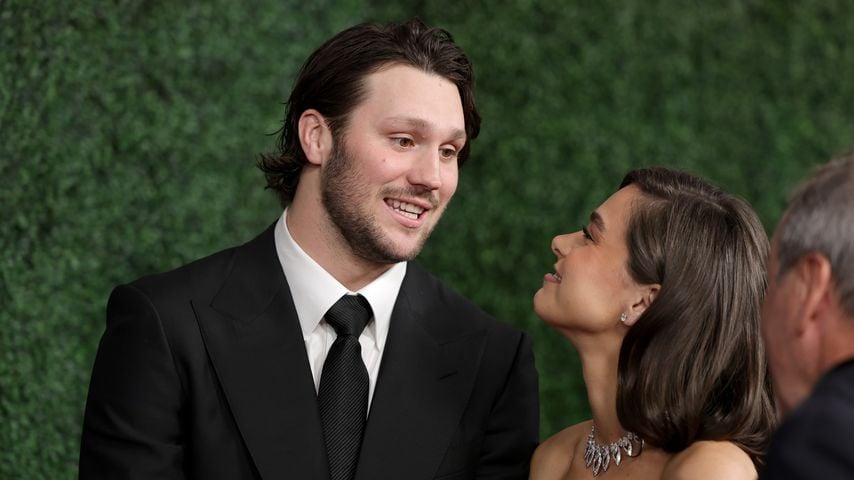 So süß schwärmt Josh Allen von seiner Frau Hailee Steinfeld