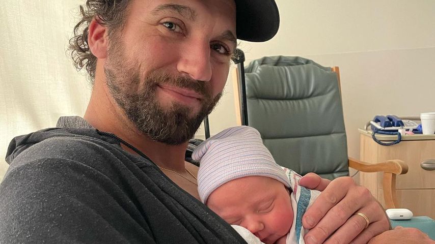 Josh David mit seinem Baby, September 2021