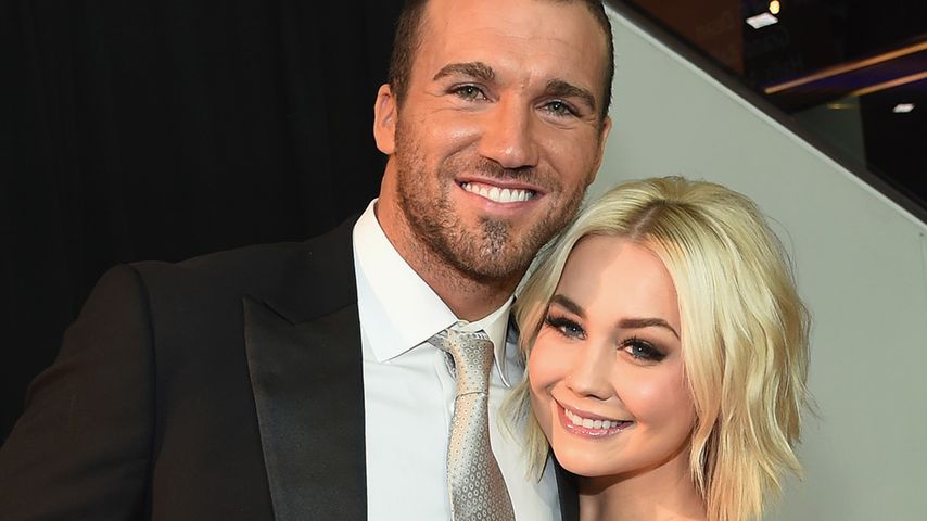 Josh Davis und RaeLynn bei den 50. CMA Awards in Nashville, 2016